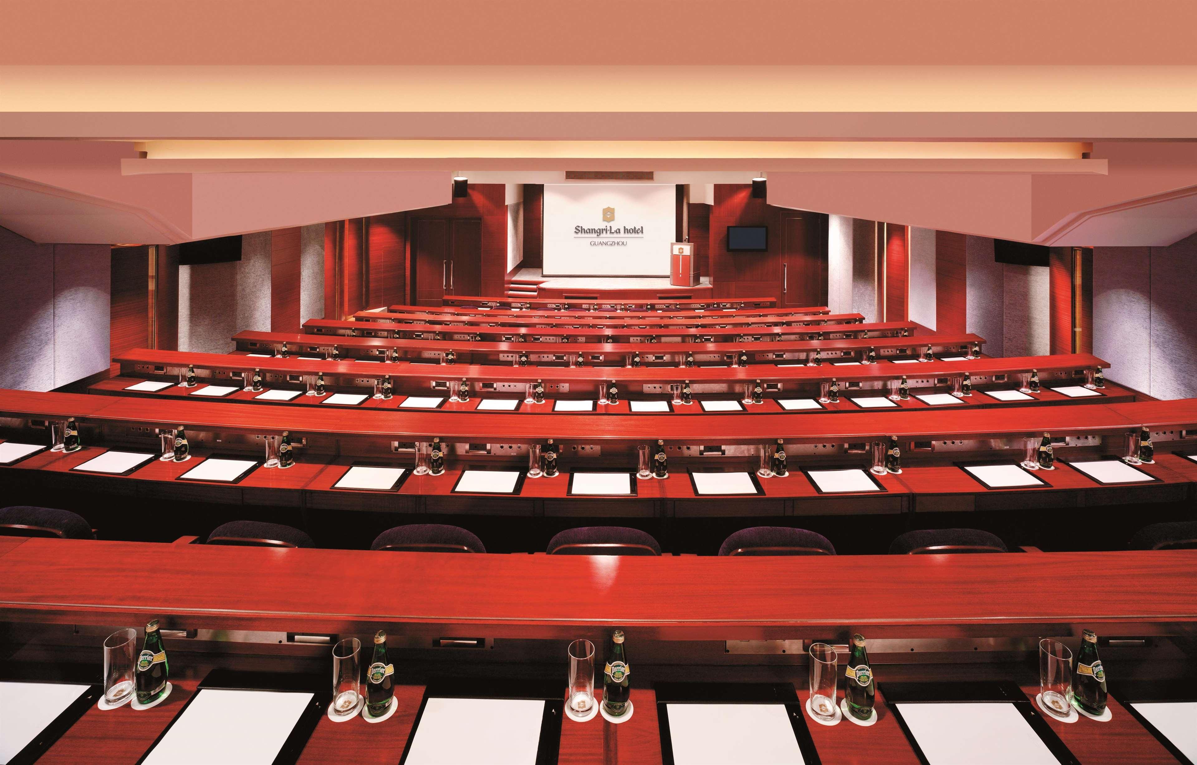 Shangri-La Guangzhou-3 Minutes By Walking To Canton Fair Complex エクステリア 写真
